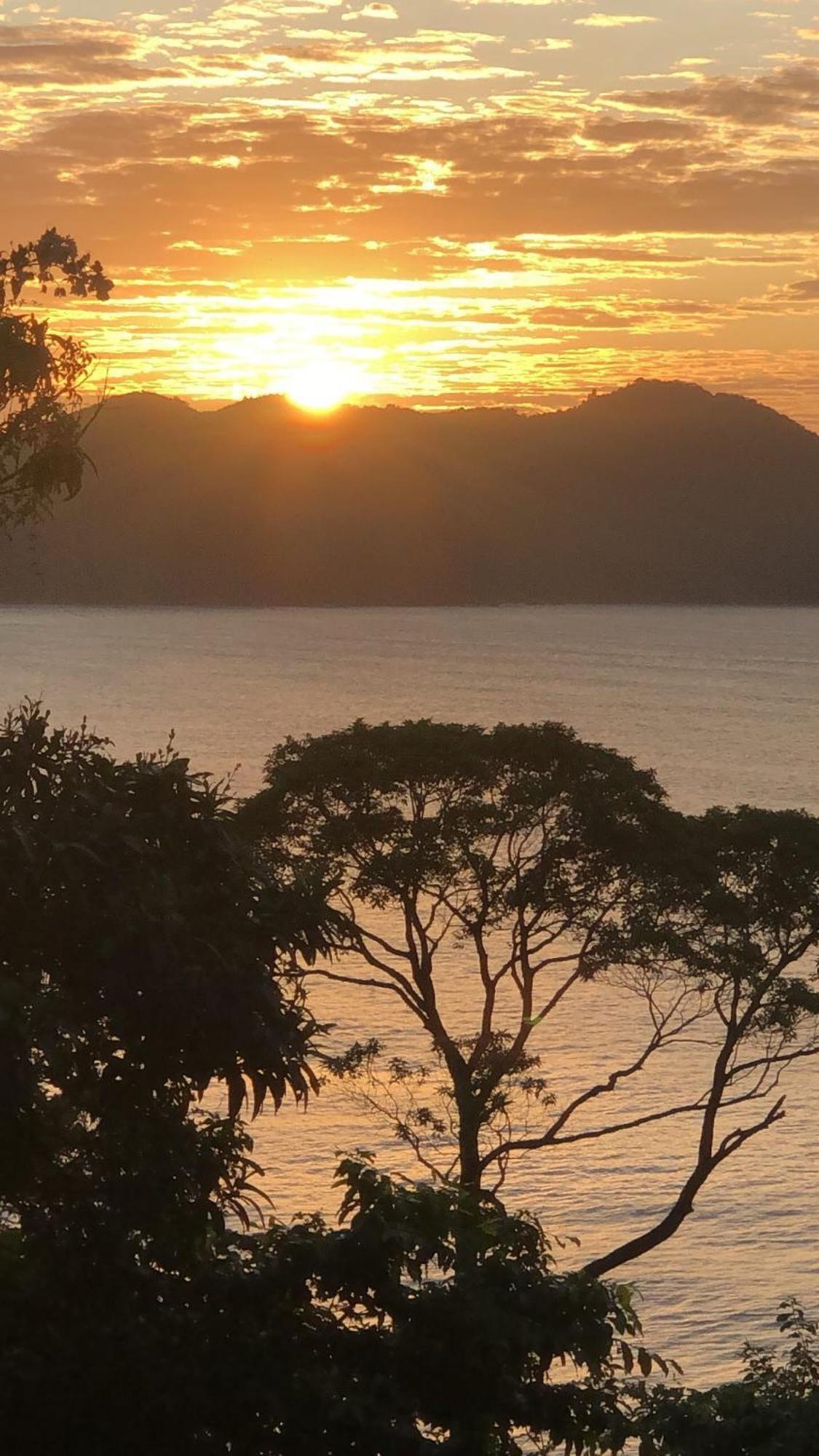 Mirante do Pirata Suítes Bed&Breakfast Ubatuba Exterior foto